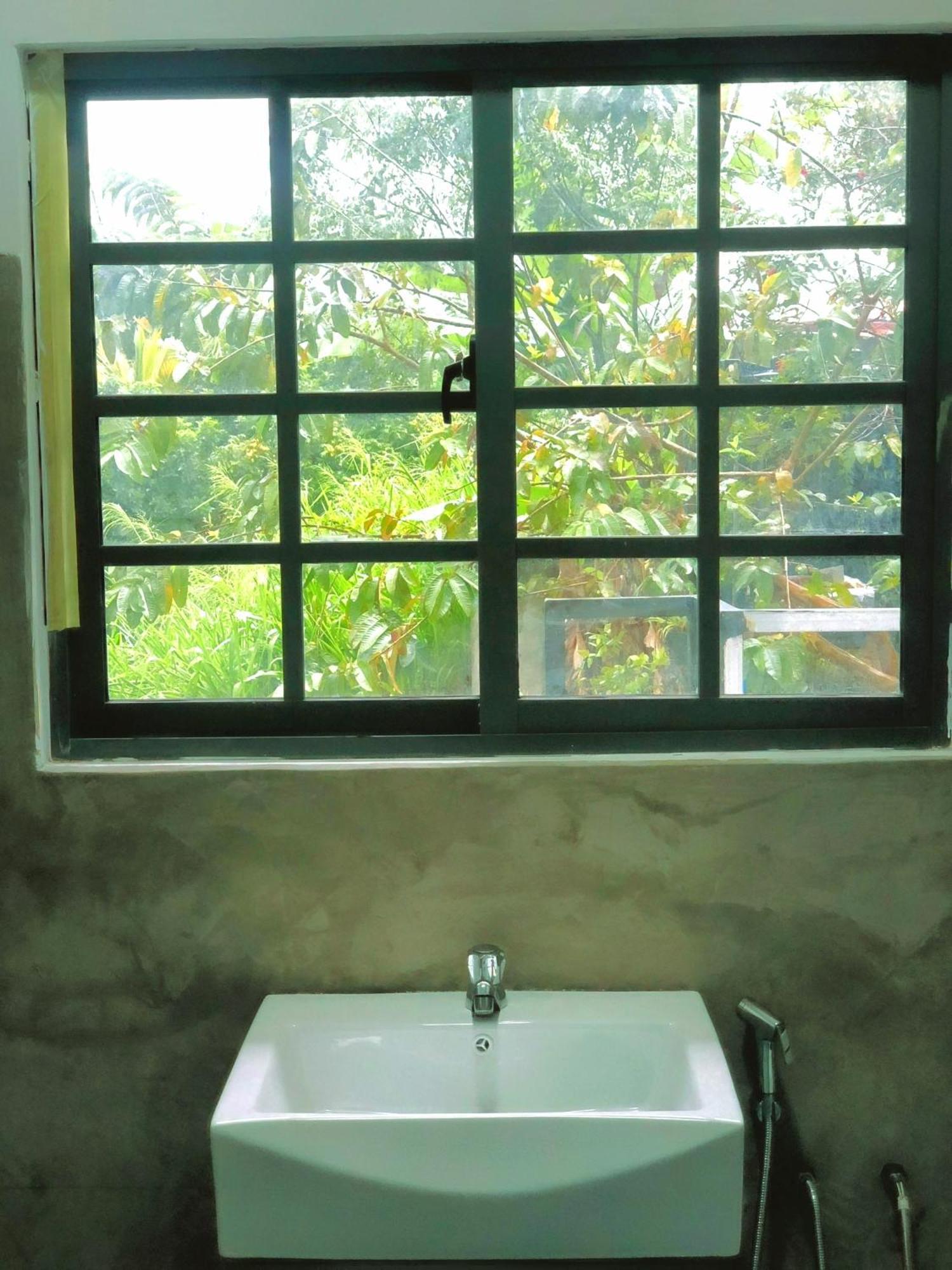 Barefoot Inn Kandy Eksteriør billede
