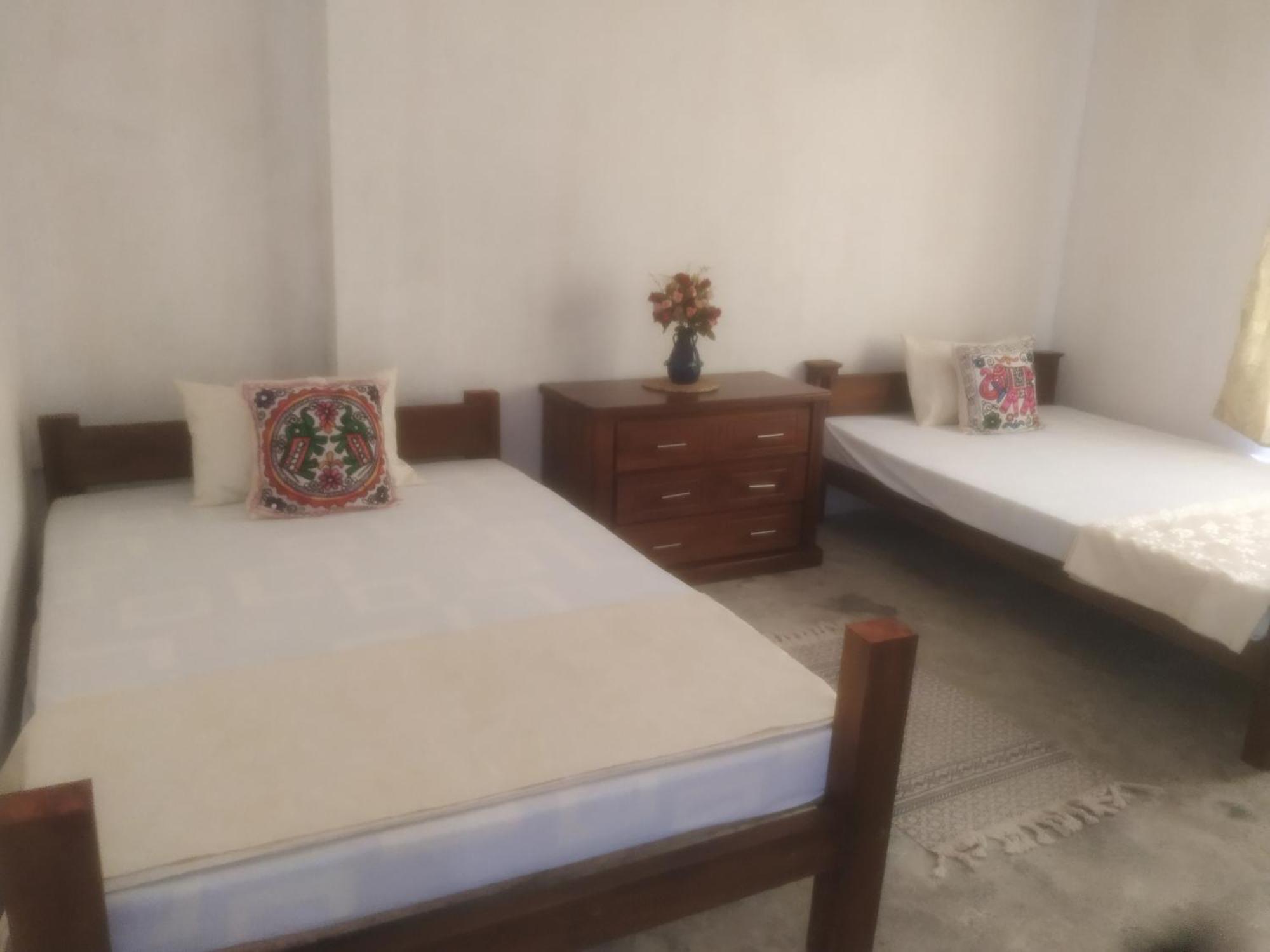 Barefoot Inn Kandy Eksteriør billede